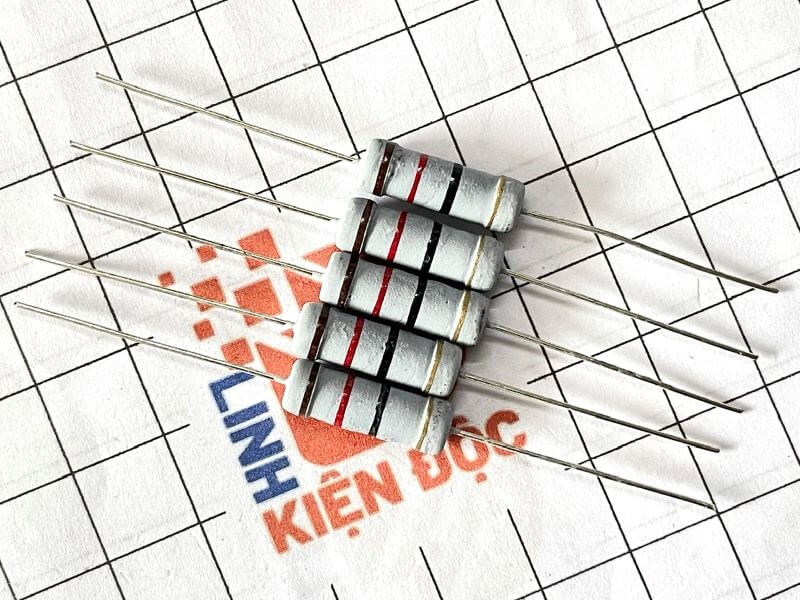 Điện trở 12R 3w 5%