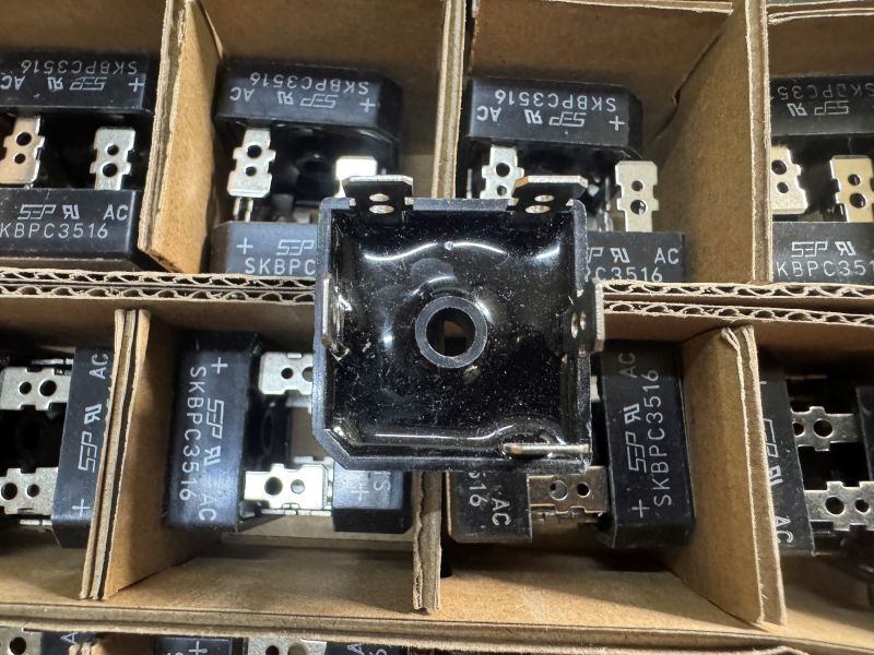 SKBPC3516 Diode chỉnh lưu cầu 3 pha 35A 1600V chân dẹt - Ảnh 5