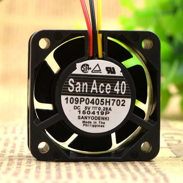 Alternative view of 109P0405H702 Quạt Sanyo Denki 5V 0.28A