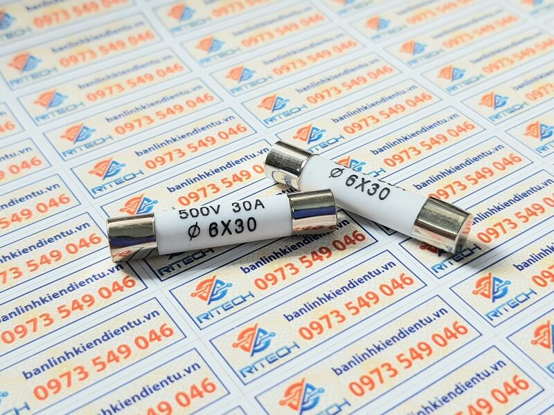Cầu chì sứ R058 30A 500V kích thước 6X30MM