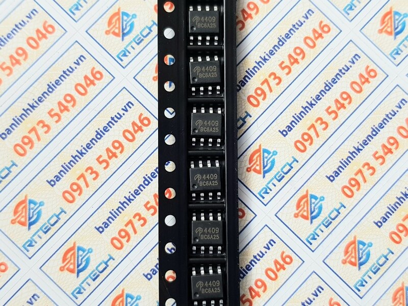 AO4409 4409 SOP8 P MOSFET 15A 30V 7.5mΩ