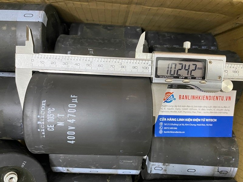 4700uF 400V