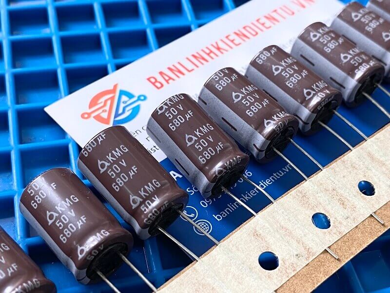 Tụ hóa KMG 680uF 50V 50V680UF kích thước 12.5x20mm