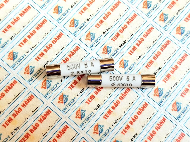 Cầu chì sứ R058 6A 500V kích thước 6X30MM