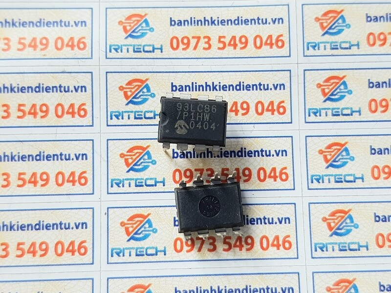 Alternative view of 93LC86 IC EEPROM 8K/16K 2.5V Microwire DIP-8