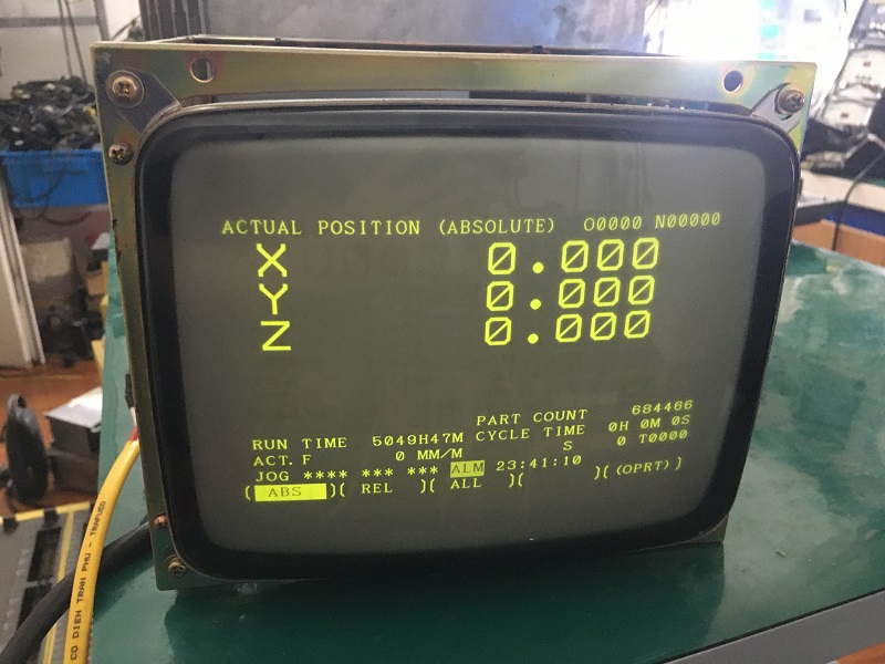A61L-0001-0093-man-hinh-may-cnc-fanuc