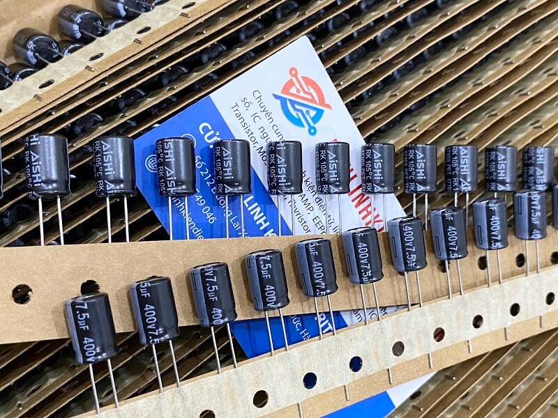 Alternative view of Tụ hóa AiSHi 7.5uF 400V 8x12mm