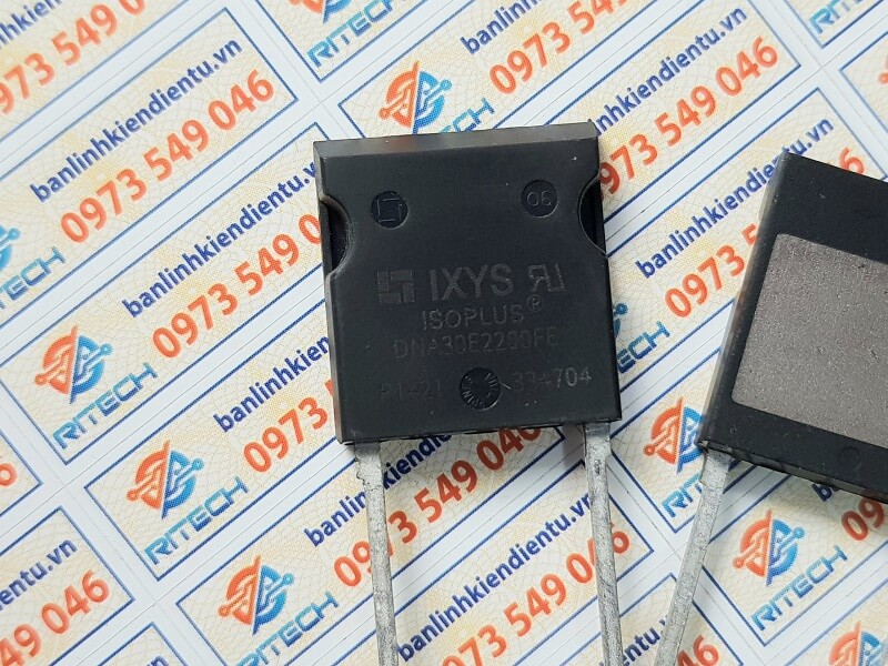 Alternative view of DNA30E2200FE IXYS Diode Rectifier 2200V 30A i4-Pac (2HV)