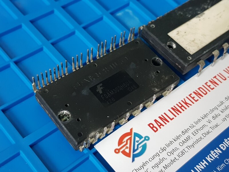 Alternative view of FSAM30SH60A IGBT Fairchild 30A 600V (tháo máy)