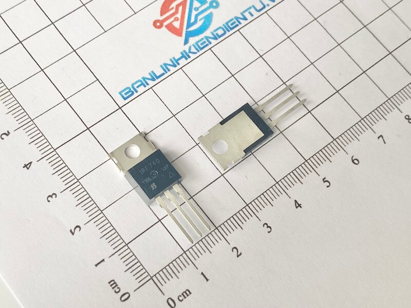 MOSFET N-Channel Vishay IRF740 (IRF740PBF) 400V 10A – Lotto Da 50 Pezzi, Nuovo, TO-220 - Foto 3