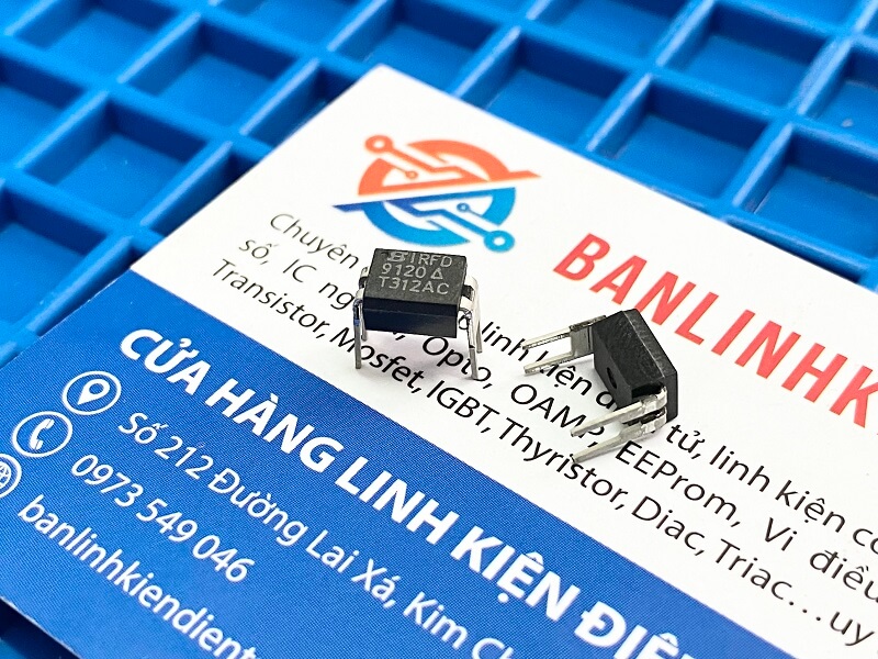 Alternative view of IRFD9120 Mosfet Kênh P 100V 1A DIP-4