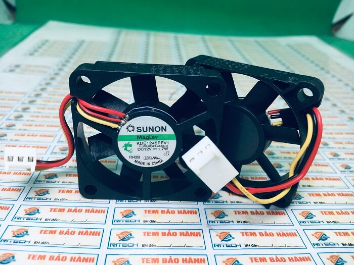Quạt SUNON KDE1245PFV1 12V 1.7W Kích thước 45x45x10mm