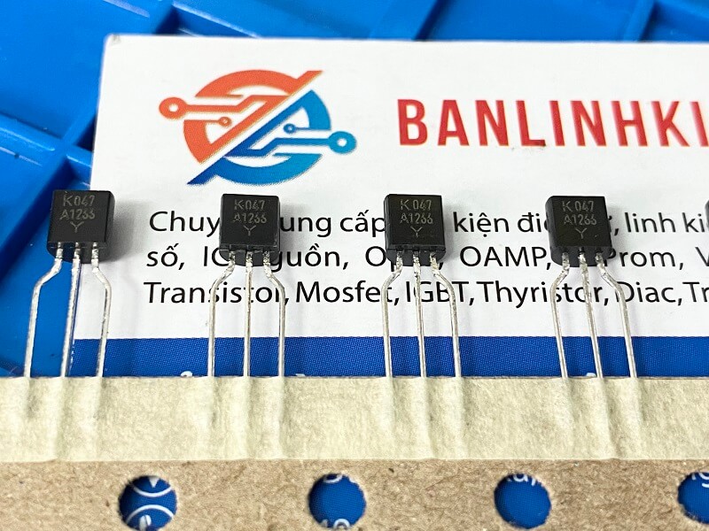 KTA1266-Y A1266 2SA1266 Transistor PNP 0.15A 50V TO92