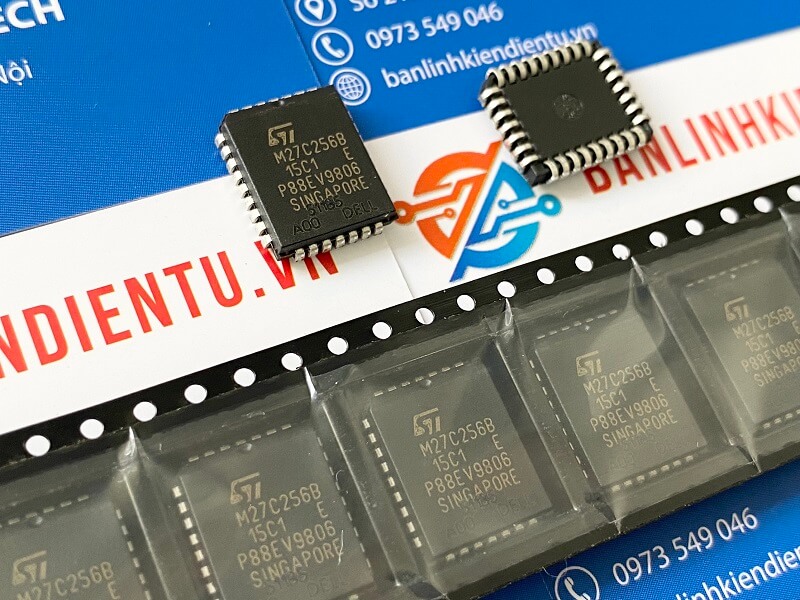 M27C256B-15C1 256 Kbit (32Kb x 8) UV EPROM and OTP EPROM PLCC32 - Ảnh 2