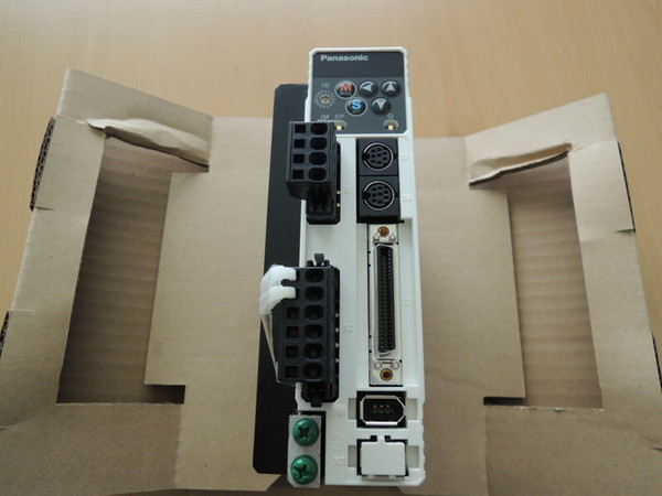Alternative view of MADDT1207 Servo Drive Panasonic A4 công suất 200w