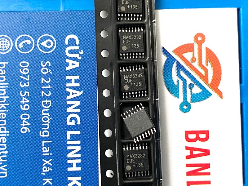 Alternative view of MAX3232EUE, MAX3232 IC TSSOP16