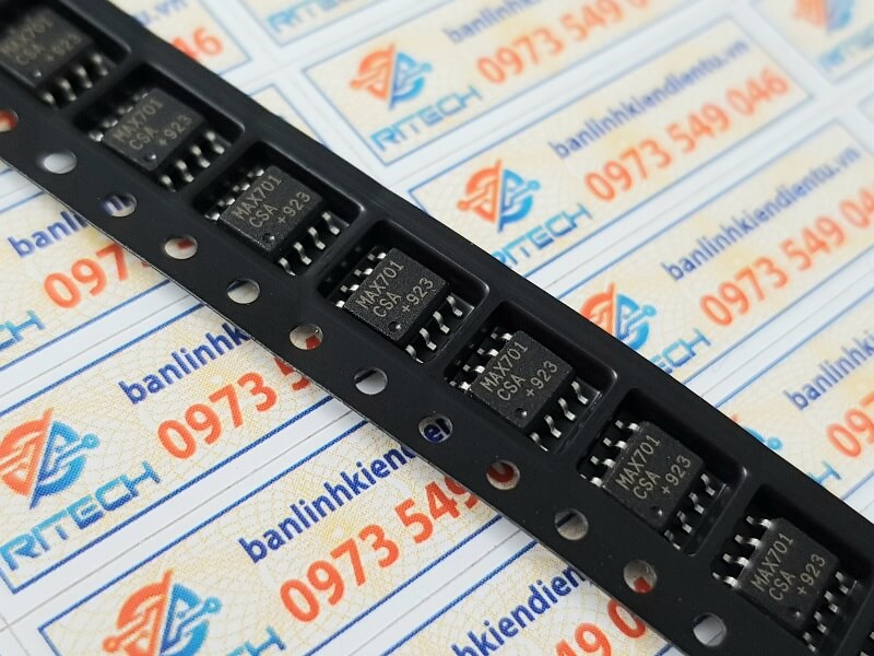 MAX701CSA MAX701 IC chuyên dụng SOP-8