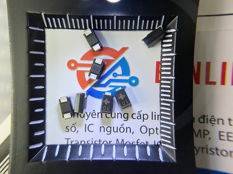 SML4740A-E3/61 Diode Zener 10V 1W DO-214AC-2