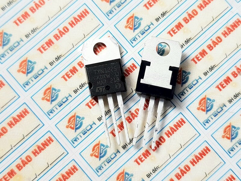 Alternative view of TYN1225 Thyristor 25A/1200V TO-220