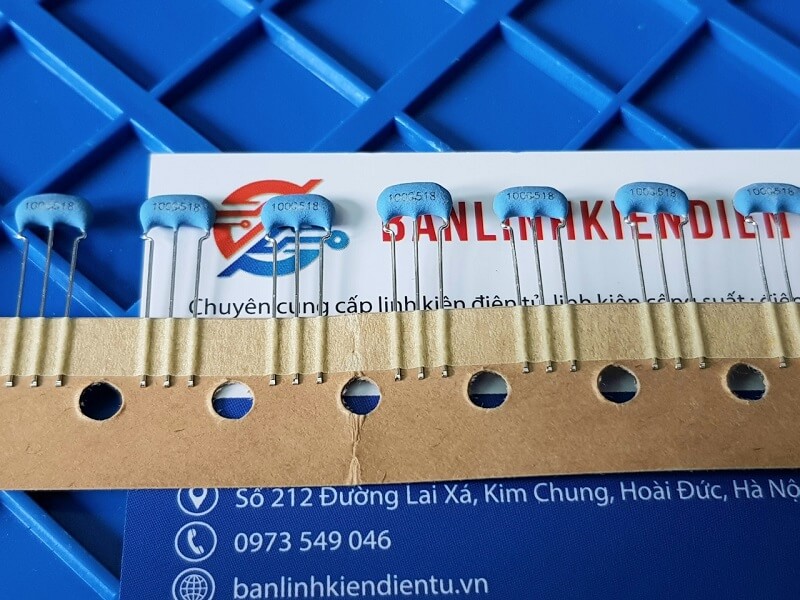 Alternative view of Thạch anh 10MHz 3 chân cắm