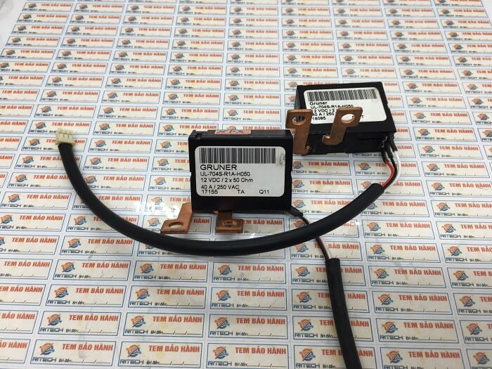 Alternative view of UL-704S-R1A-H050, 40A 12VDC dùng trong khởi động mềm Schneider