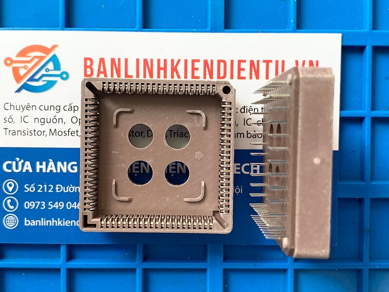 Alternative view of Đế IC vuông 84 chân cắm PLCC84