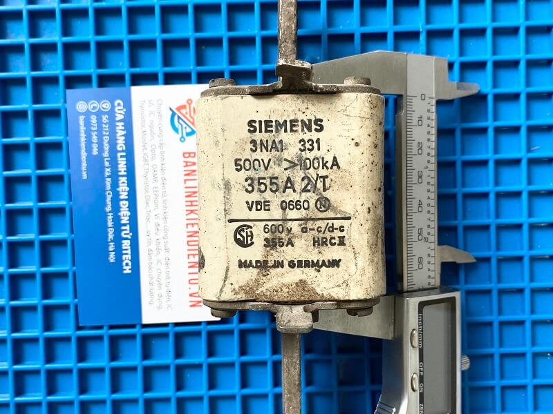 Alternative view of Cầu chì Siemens 3NA1 331 355A 500V (tháo máy)