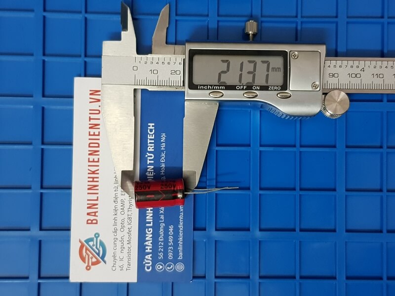 Alternative view of Tụ hóa 22uF 250V kích thước 12x21mm