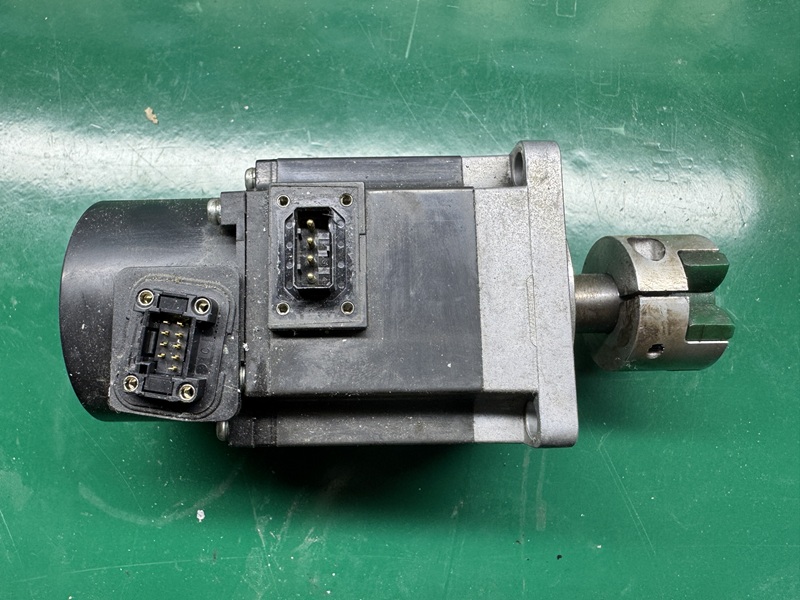 Alternative view of Motor Servo Mitsubishi HF-KP23JW04-S6 200w tháo máy đẹp
