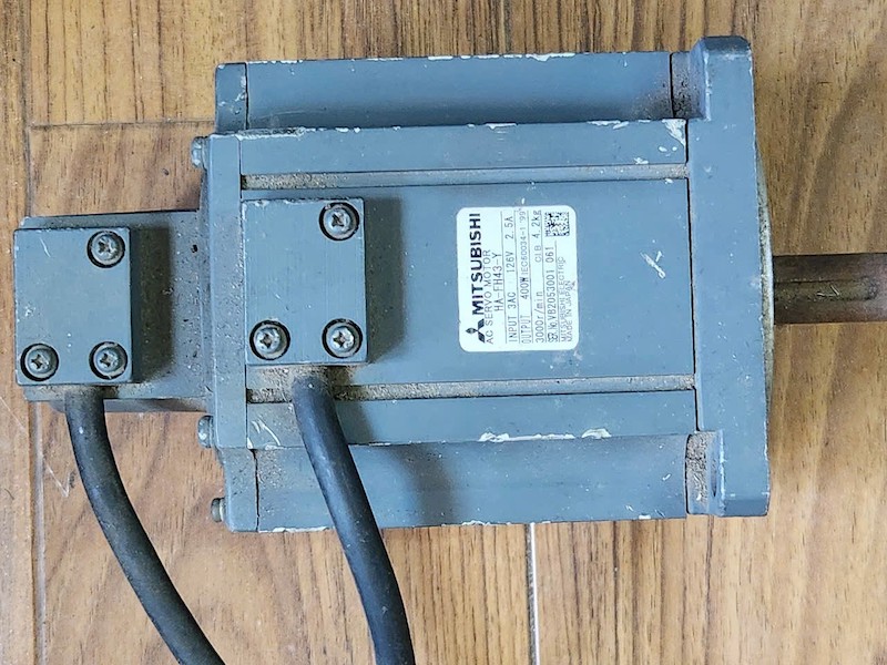 Motor servo AC Mitsubishi HA-FH43-Y