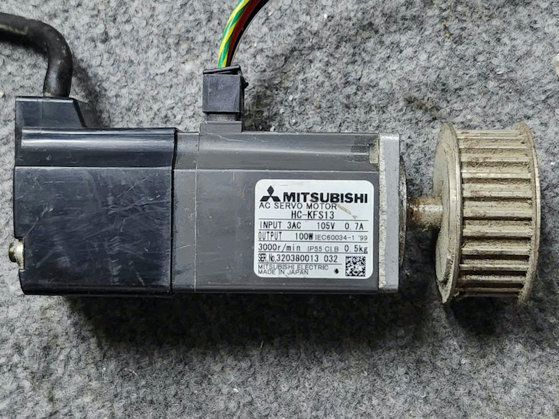 Motor servo AC Mitsubishi HC‑KFS13