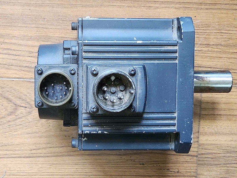 Motor servo AC Mitsubishi HC‑SFS102