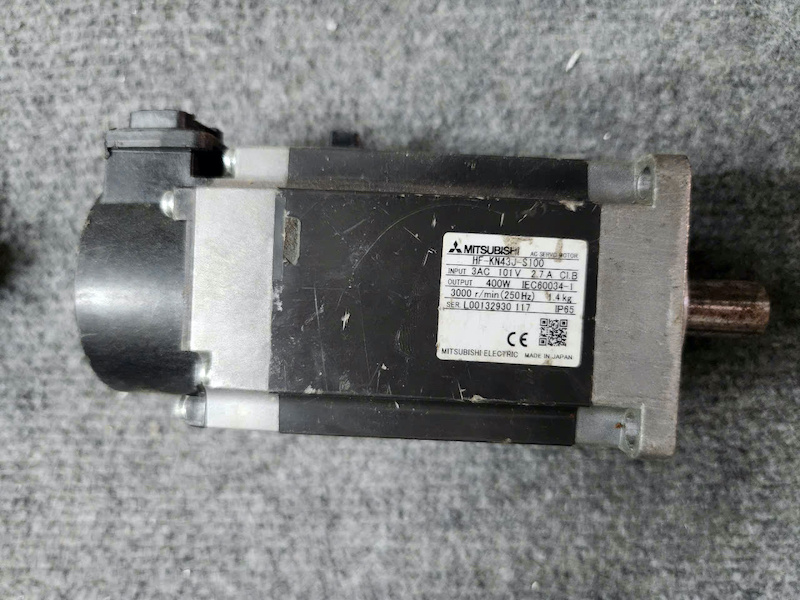 Motor servo AC Mitsubishi HC‑KN43J‑S100