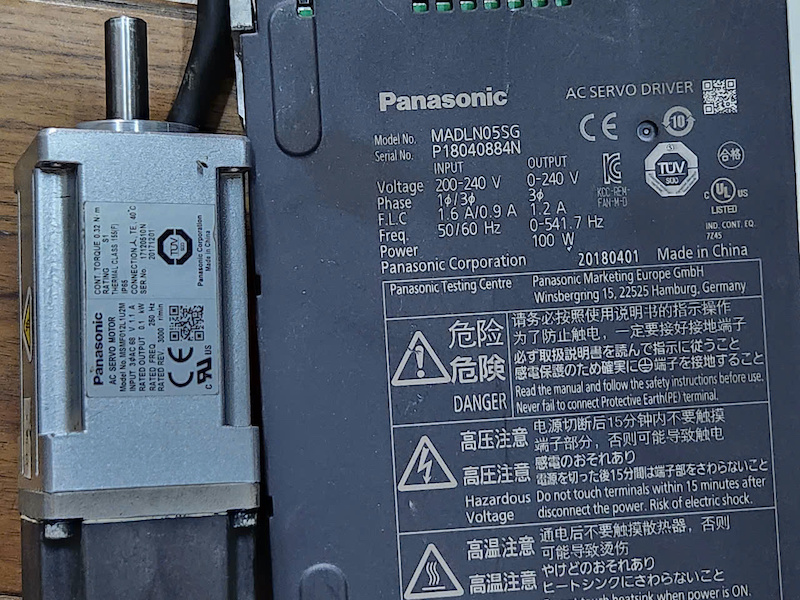 Alternative view of Hệ thống servo MDALN05SG + MSMSMF012L1U2M