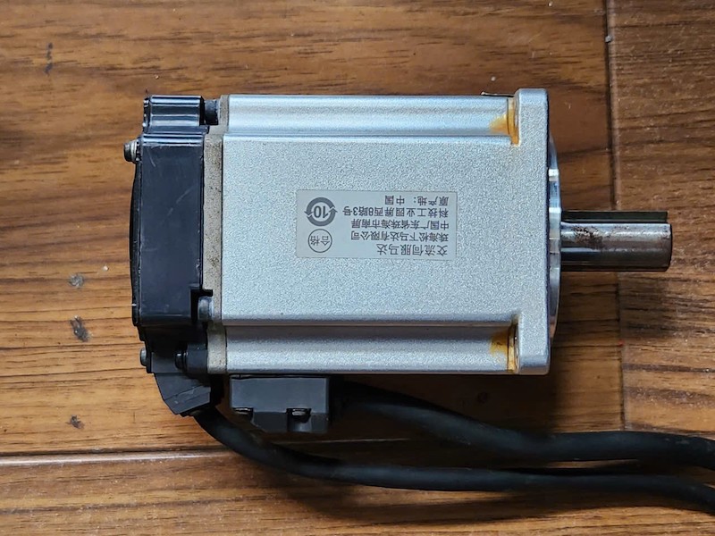 Motor servo AC Panasonic MHMF042L1U2M
