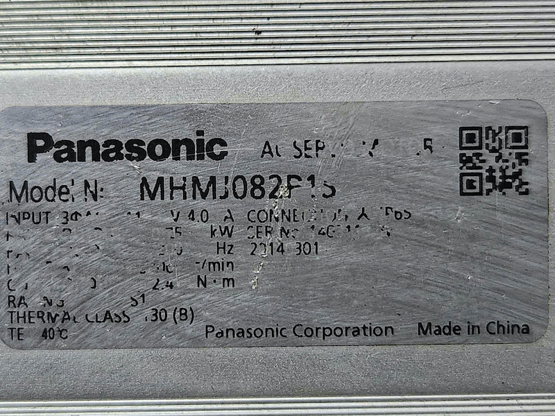 Alternative view of Motor servo AC Panasonic MHMJ082P1S