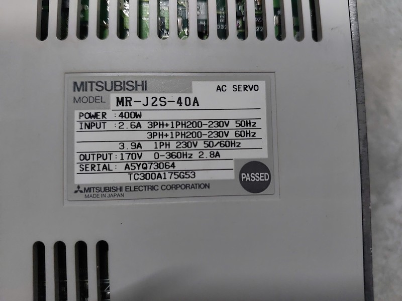 Alternative view of Bộ điều khiển servo driver Mitsubishi MR‑J2S‑40A