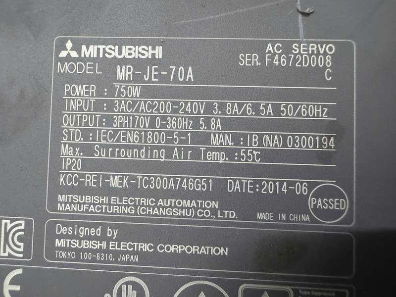 Alternative view of Bộ khuếch đại servo amplifier Mitsubishi MR‑JE‑70A