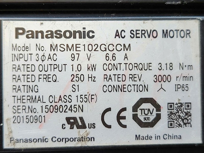 Alternative view of Motor servo AC Panasonic MSME102GCCM
