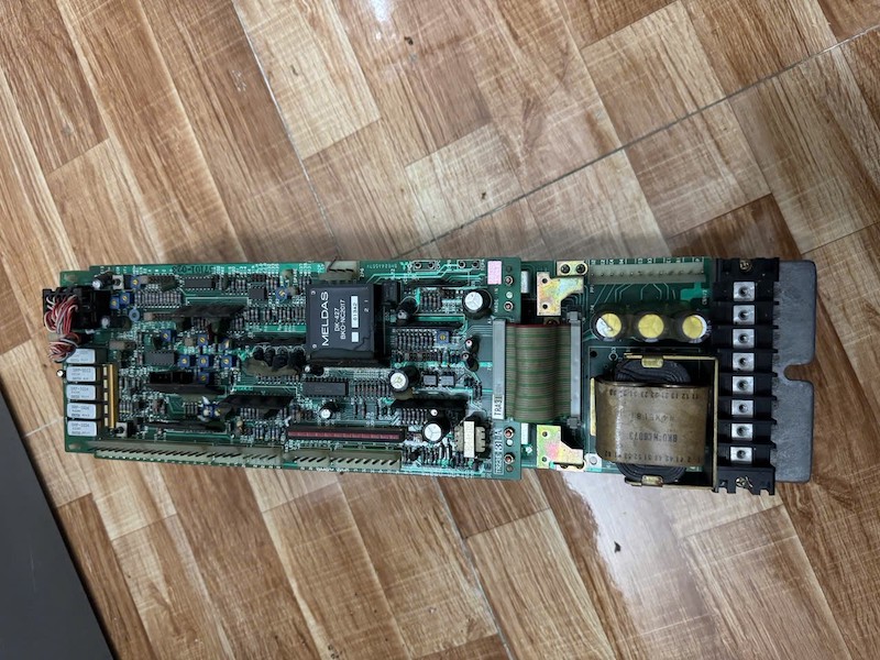 Bộ khuếch đại servo Mitsubishi TRA‑31A