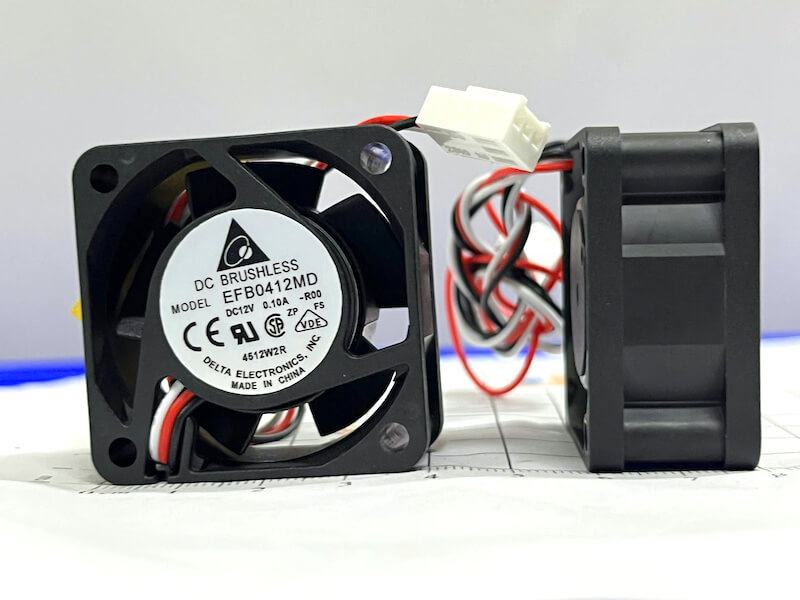 Quạt tản nhiệt DELTA EFB0412MD 12V 0.10A 40x40x20mm 3 dây