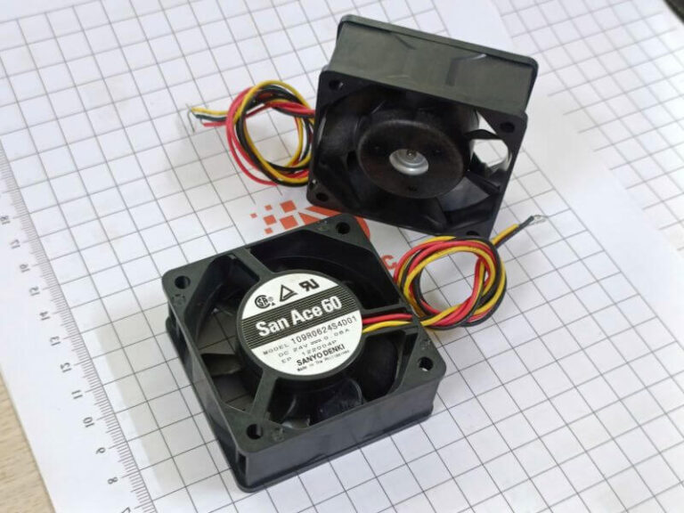 Quạt tản nhiệt 109R0624S4D01 0.08A 24V 60x60x25mm chính hãng