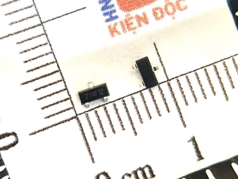 Alternative view of DMG2301L-7 Mosfet kênh P kí hiệu 21W 3A 20V SOT23