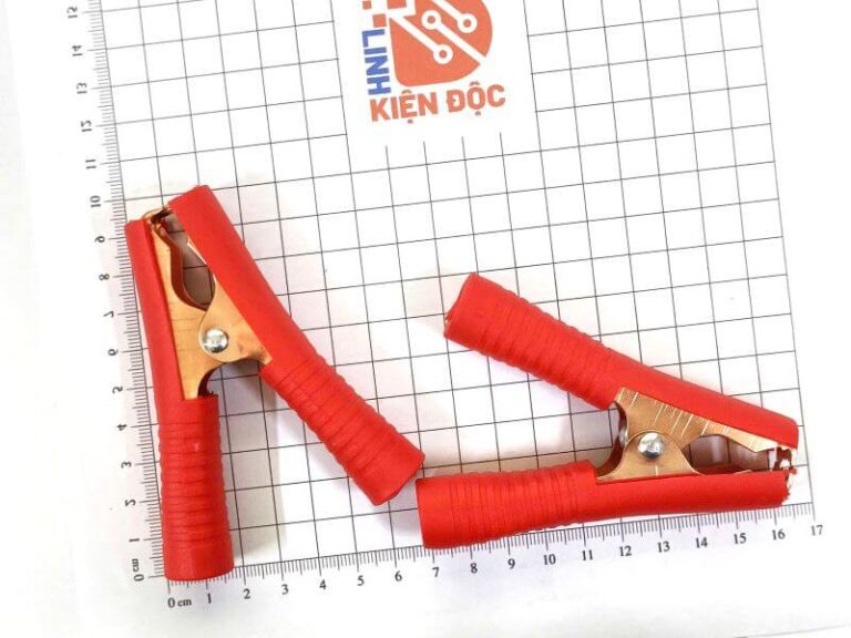 Alternative view of Kẹp cá sấu loại 100A mạ đồng màu đỏ kích thước 90x28x15mm
