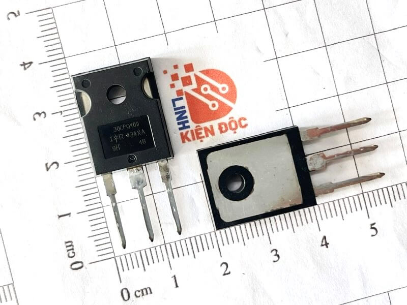 Alternative view of 30CPQ100 Diode Schottky 100V 30A TO-247