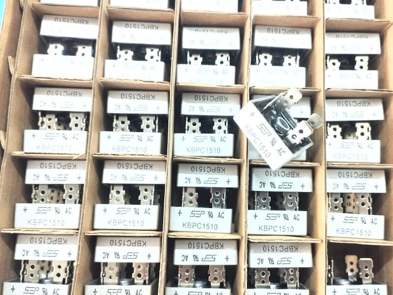 Alternative view of Diode cầu KBPC1510 15A 1000V