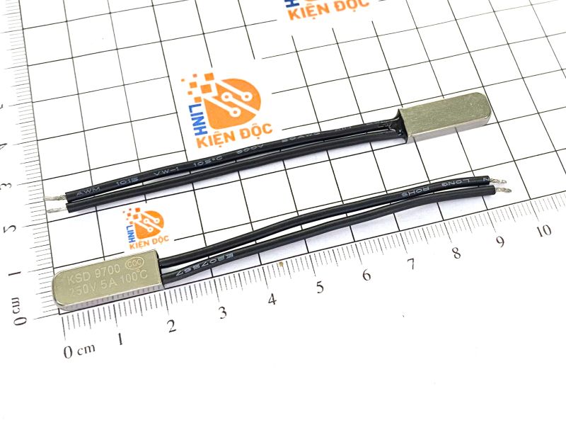 Alternative view of Relay nhiệt KSD9700 100 độ 5A 250V thường đóng