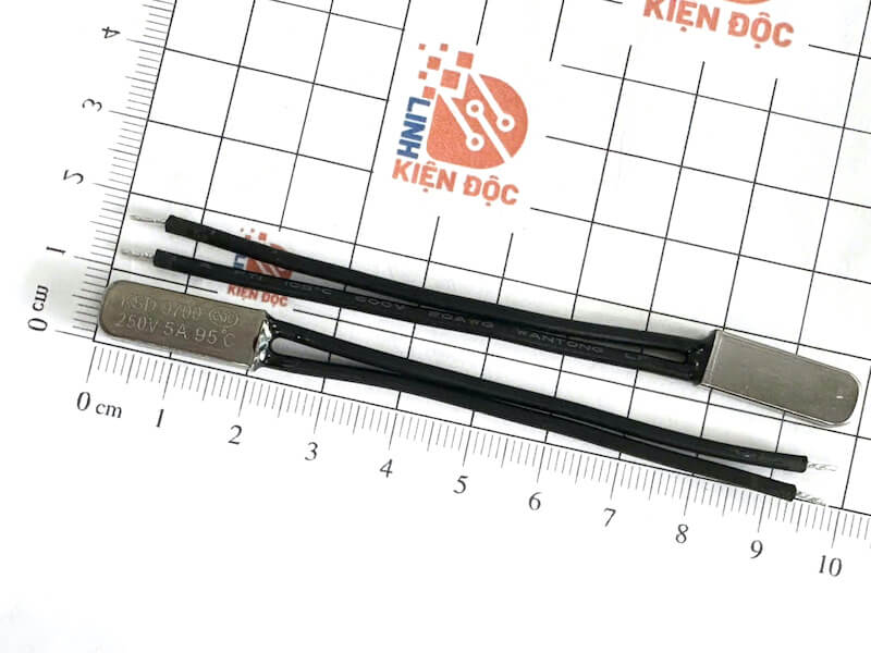 Alternative view of Relay nhiệt KSD9700 95 độ 5A 250V thường đóng