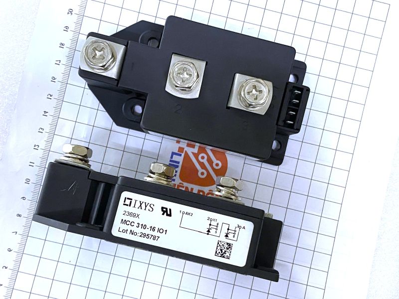Alternative view of MCC310-16IO1 Thysistor đôi 300A 1600V