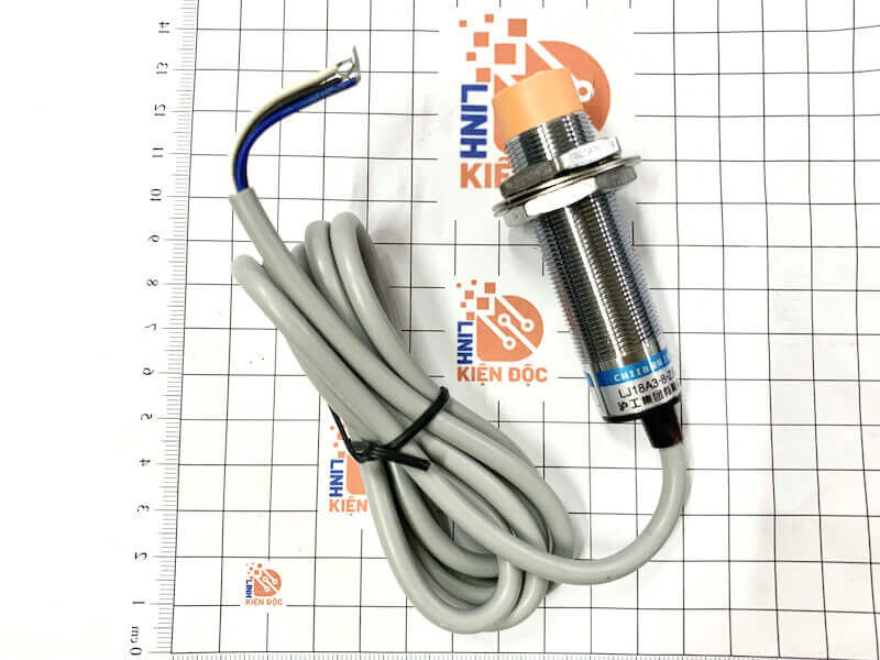 Cảm biến tiệm cận LJ18A3-8-Z/CY M18